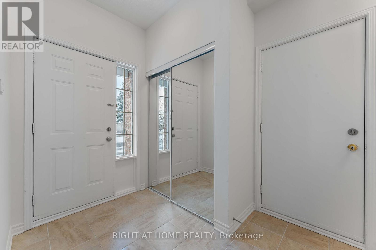 104b Craig Henry Drive, Ottawa, Ontario  K2G 6L8 - Photo 2 - X12899446