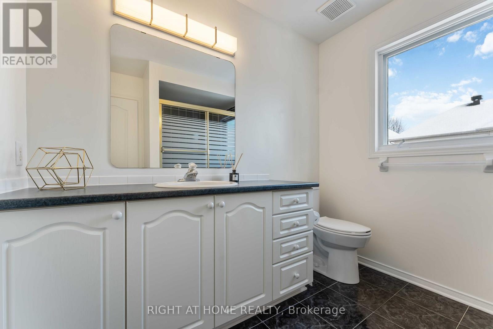 104b Craig Henry Drive, Ottawa, Ontario  K2G 6L8 - Photo 23 - X12899446