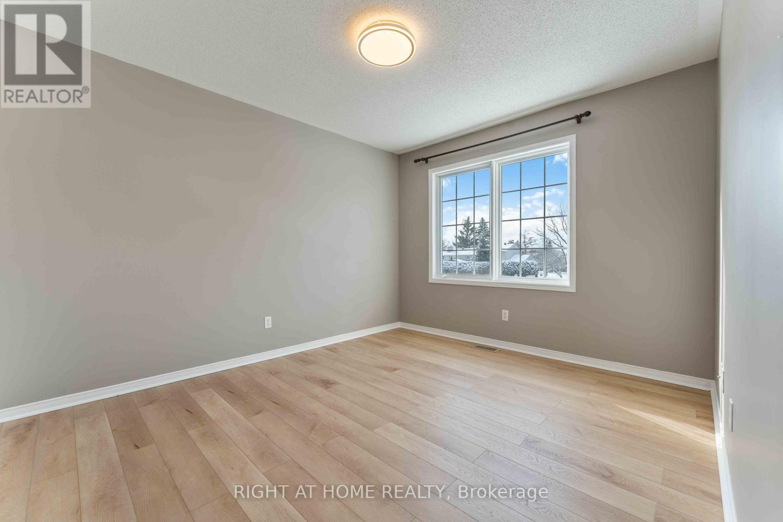 104b Craig Henry Drive, Ottawa, Ontario  K2G 6L8 - Photo 29 - X12899446