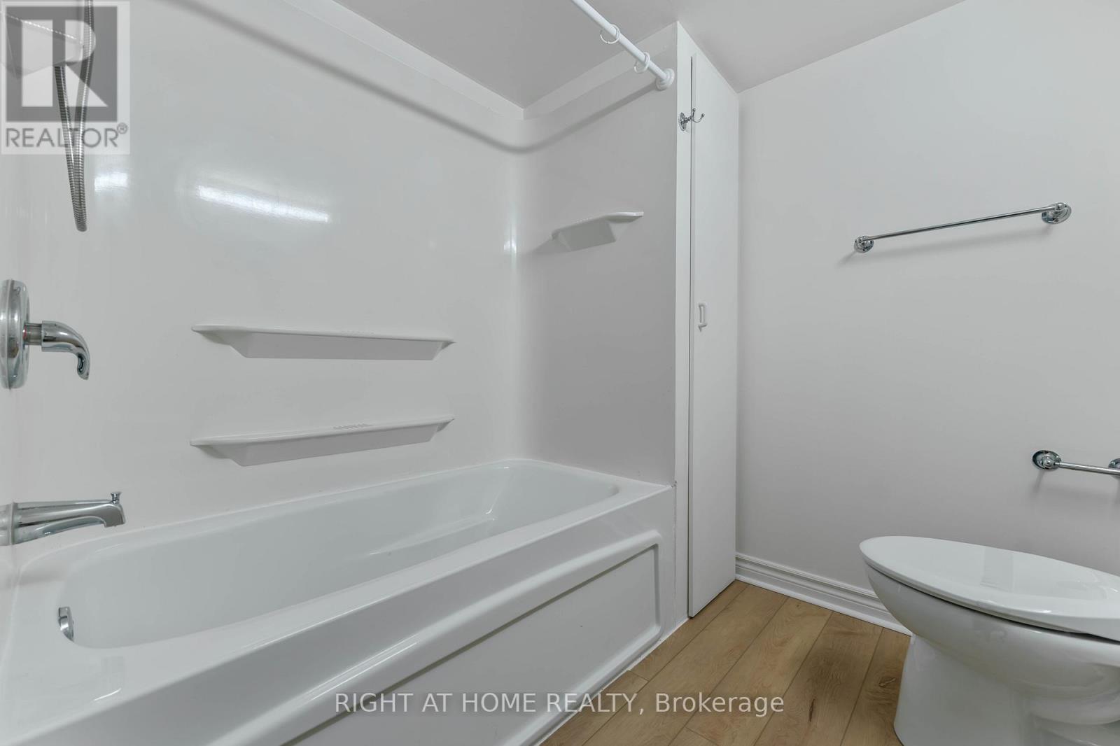 104b Craig Henry Drive, Ottawa, Ontario  K2G 6L8 - Photo 37 - X12899446