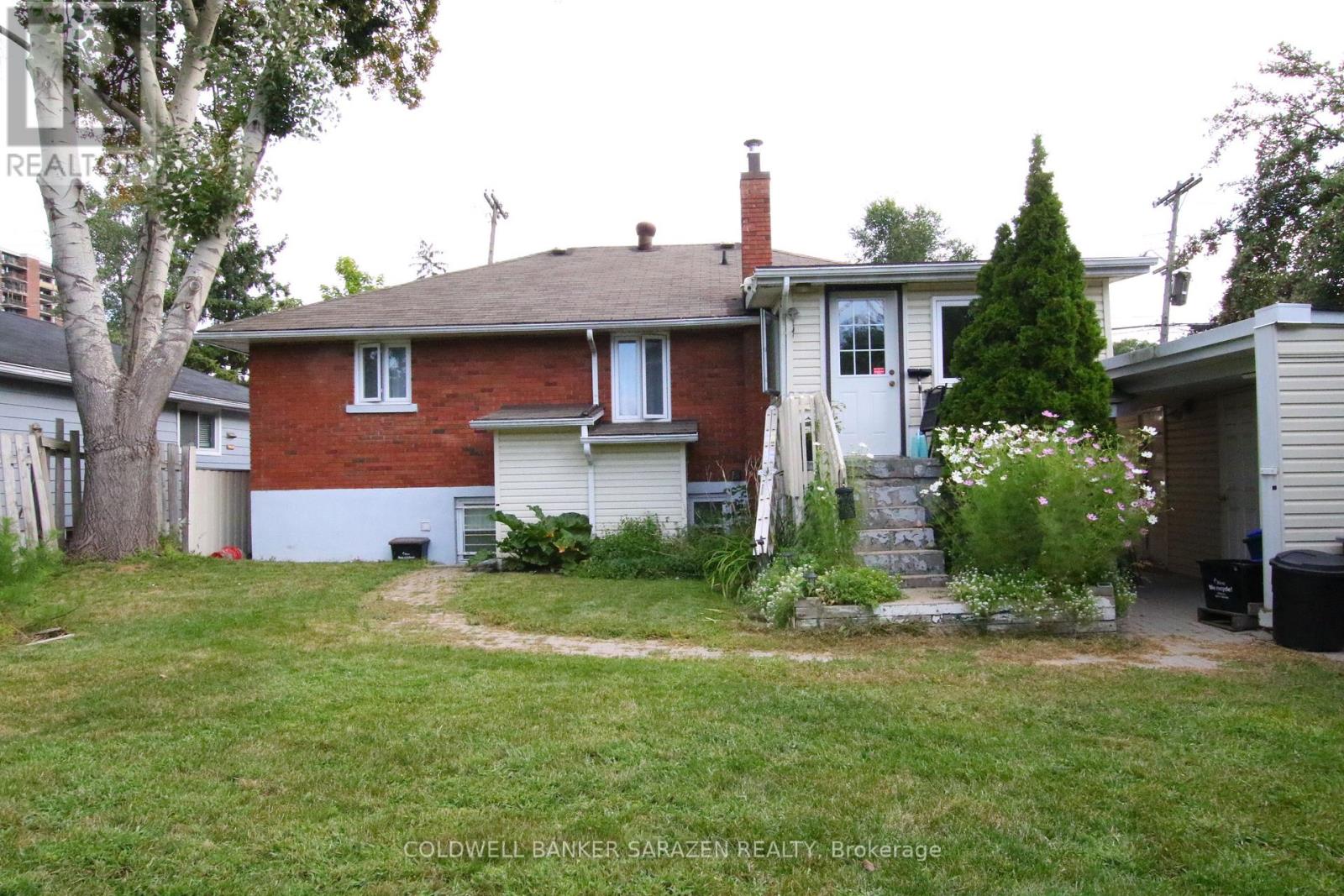 316 Lafontaine Avenue, Ottawa, Ontario  K1L 6X2 - Photo 5 - X12899450