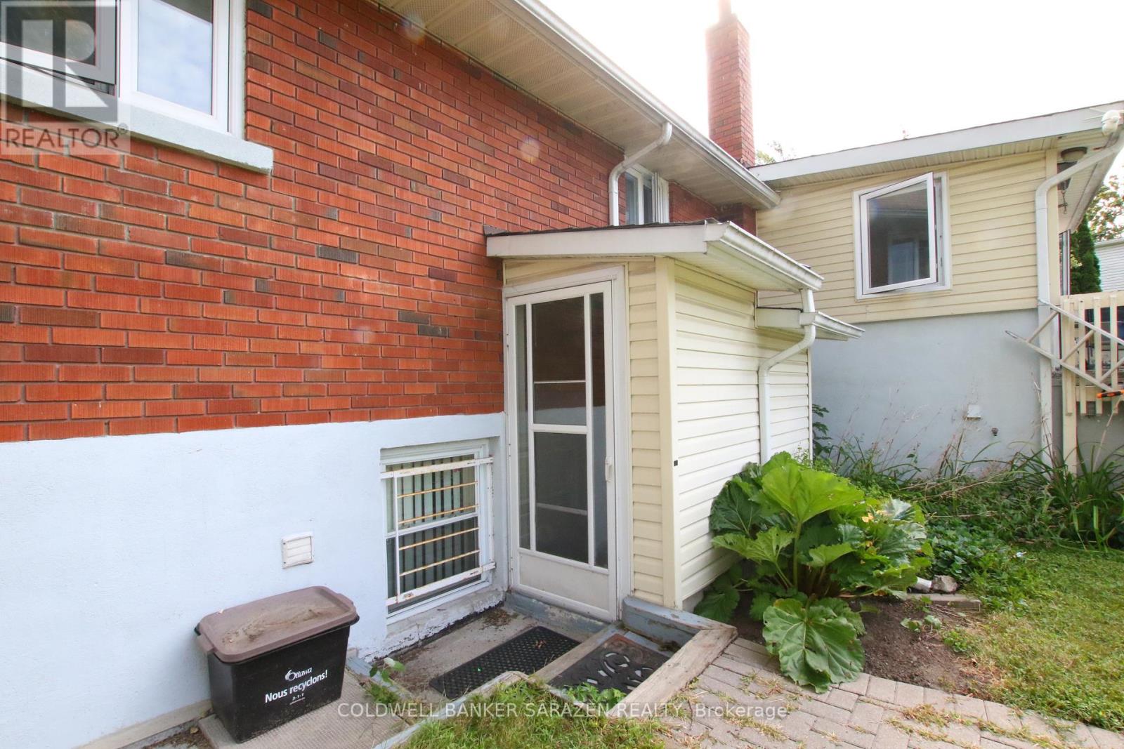 316 Lafontaine Avenue, Ottawa, Ontario  K1L 6X2 - Photo 9 - X12899450