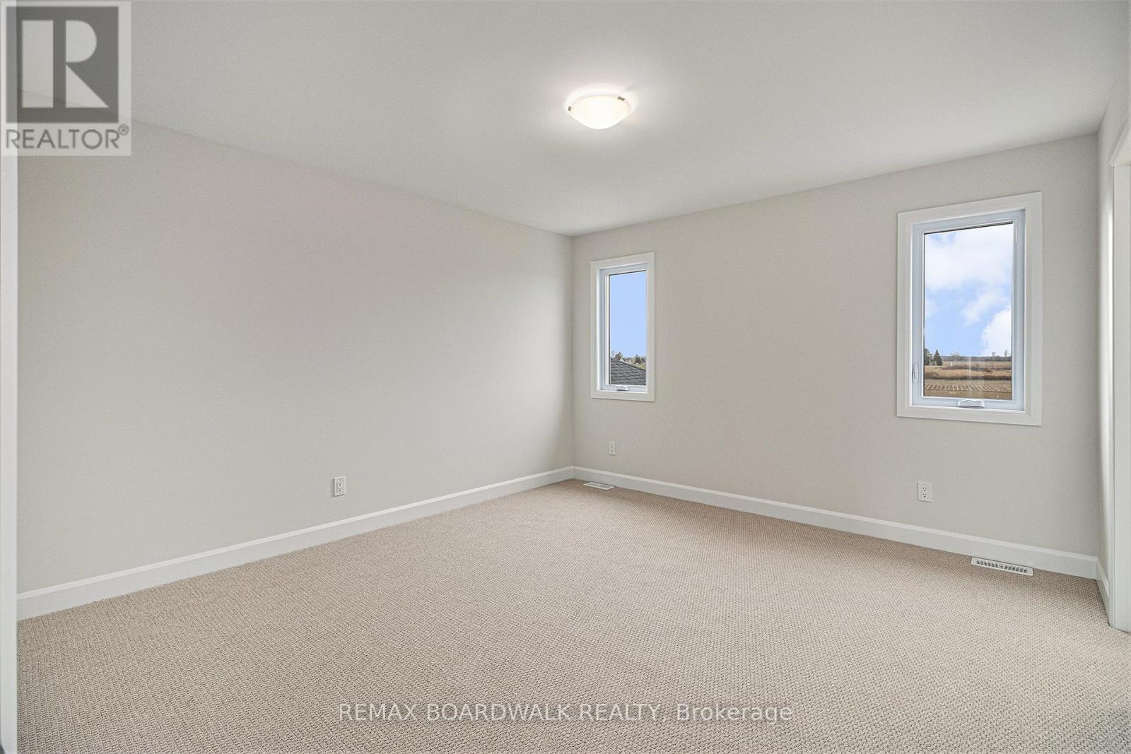 409 Falcon Lane, Russell, Ontario  K4R 1E5 - Photo 10 - X12899456