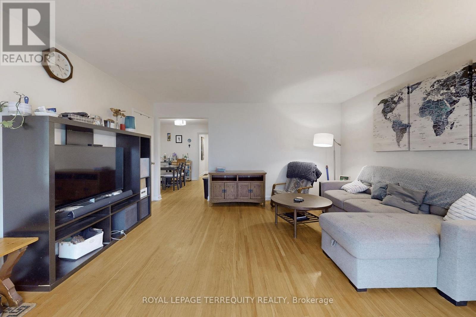 29 Love Crescent, Toronto, Ontario  M4E 1V6 - Photo 19 - E12899234