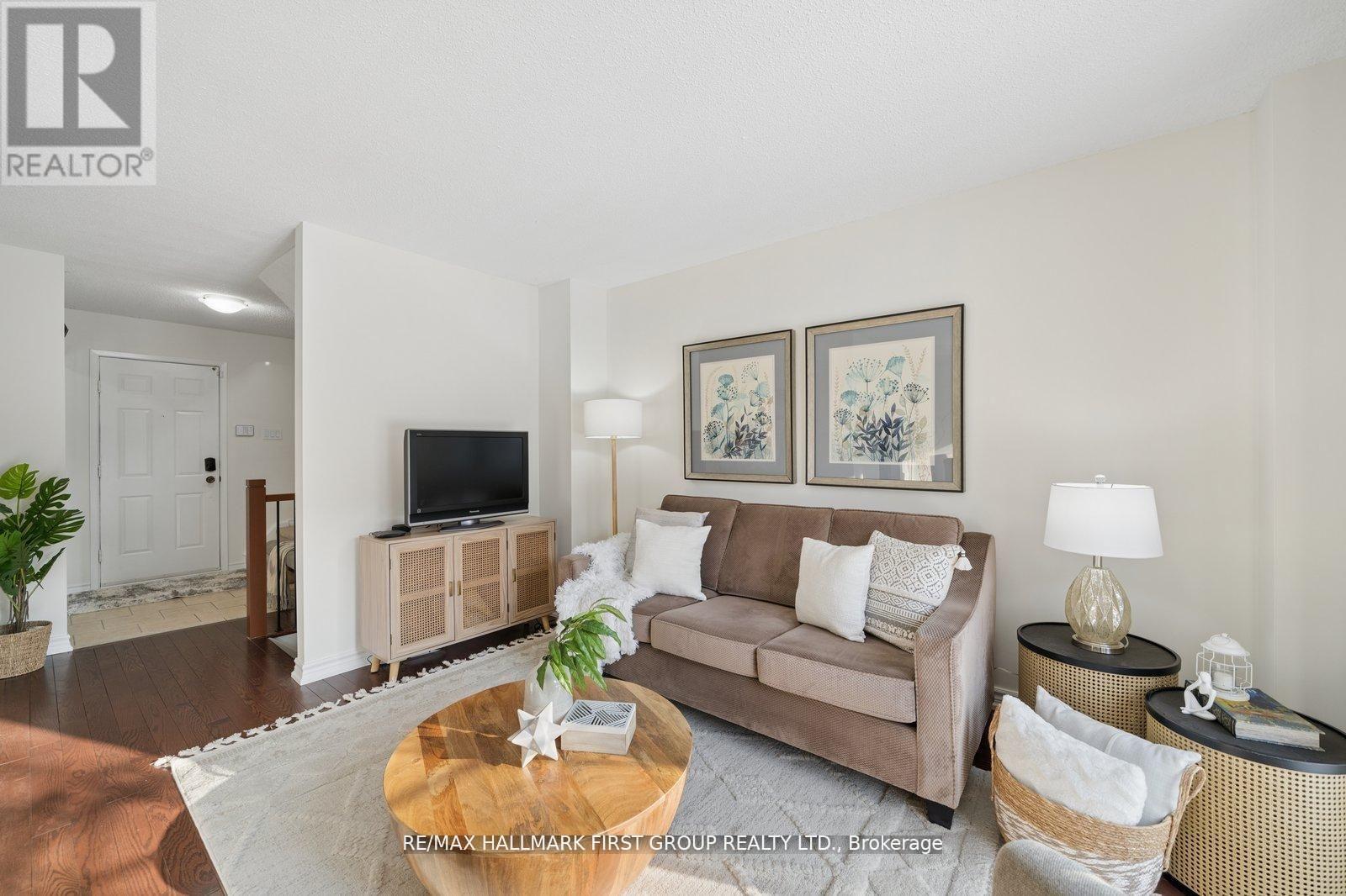 154 Radford Drive, Ajax, Ontario  L1T 2C9 - Photo 5 - E12899452