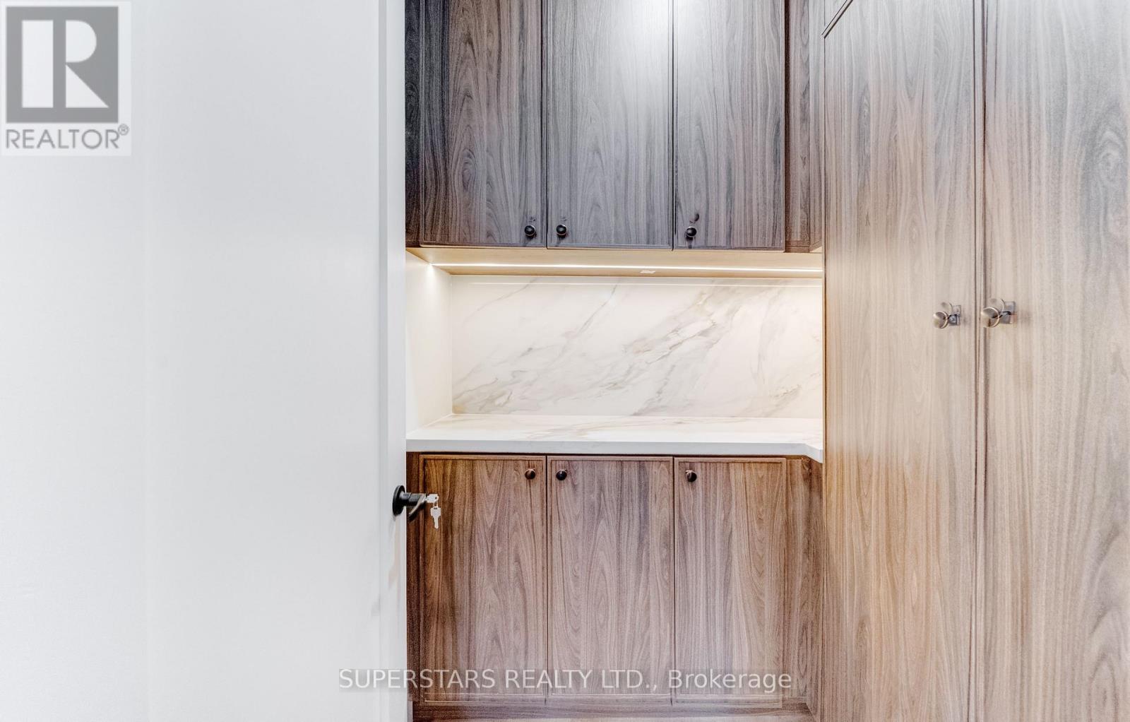 21 Shadbolt Court, Markham, Ontario  L3R 1X3 - Photo 12 - N12899196