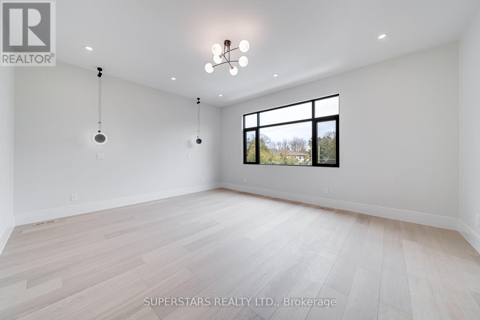 21 Shadbolt Court, Markham, Ontario  L3R 1X3 - Photo 18 - N12899196