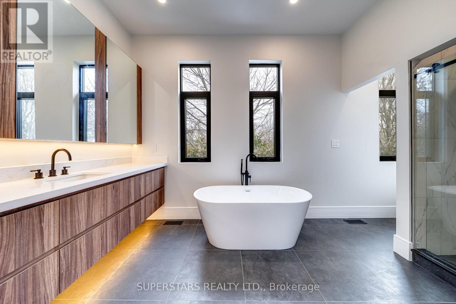 21 Shadbolt Court, Markham, Ontario  L3R 1X3 - Photo 20 - N12899196