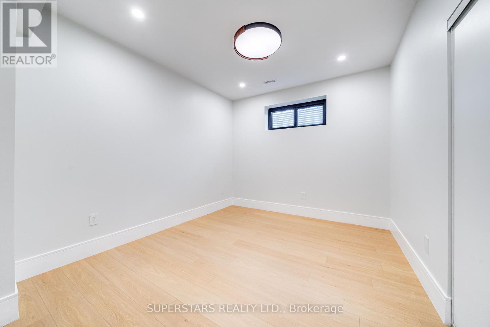 21 Shadbolt Court, Markham, Ontario  L3R 1X3 - Photo 40 - N12899196