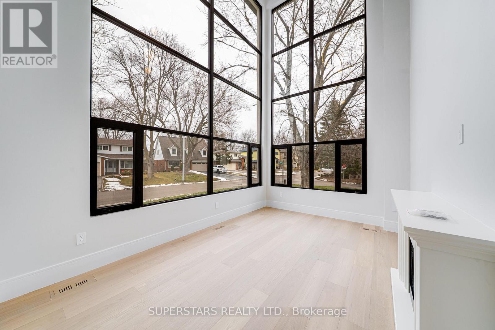 21 Shadbolt Court, Markham, Ontario  L3R 1X3 - Photo 6 - N12899196