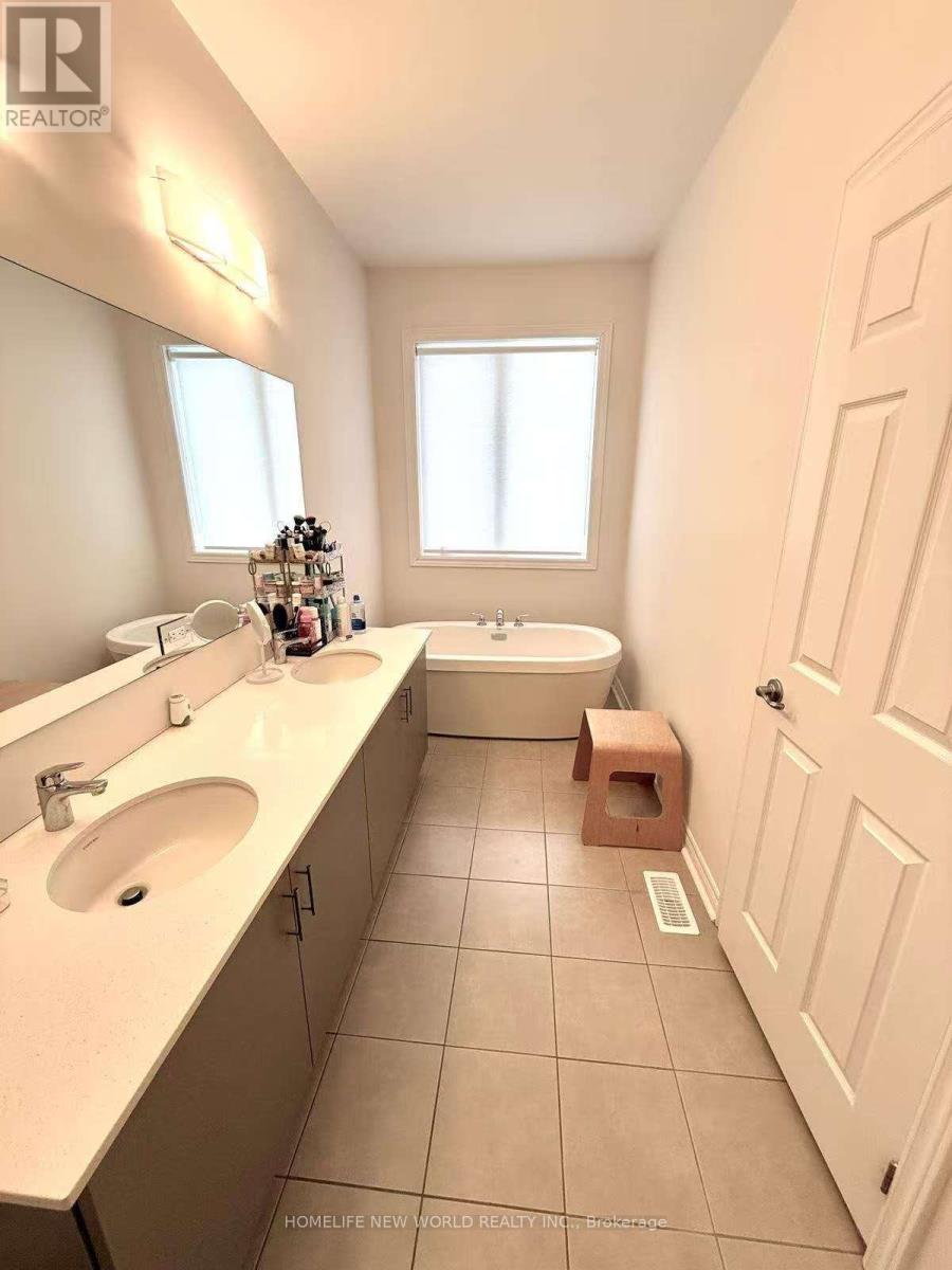 126 Mumbai Drive, Markham, Ontario  L3S 3K5 - Photo 5 - N12899312