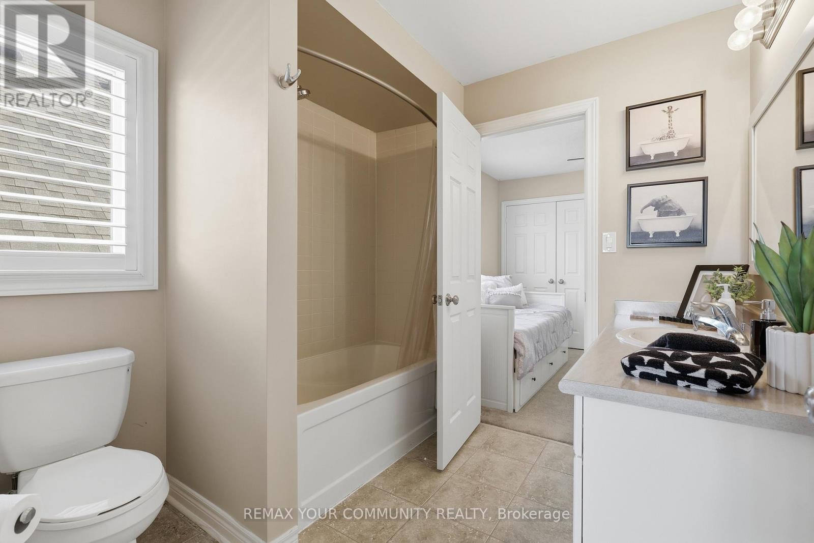 21 Mccabe Lane, New Tecumseth, Ontario  L0G 1W0 - Photo 12 - N12899404