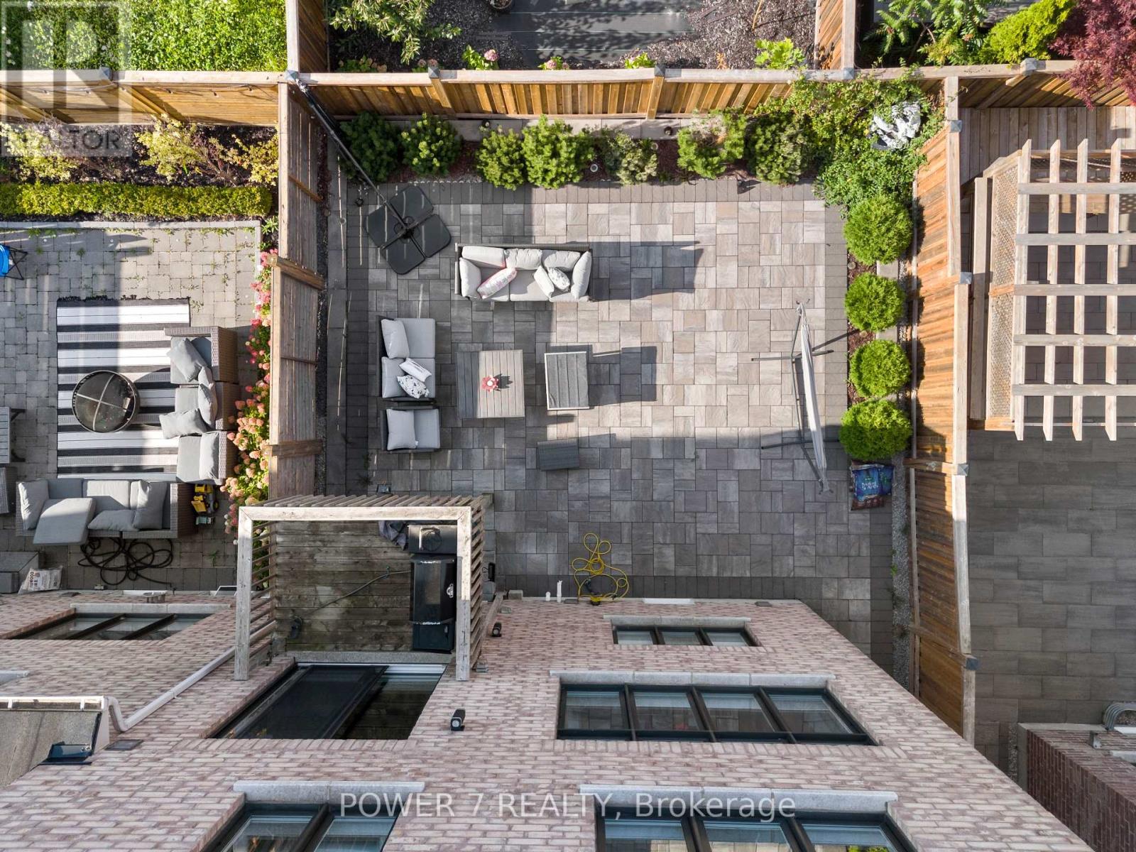 96 Anchusa Drive, Richmond Hill, Ontario  L4E 1C5 - Photo 45 - N12899422