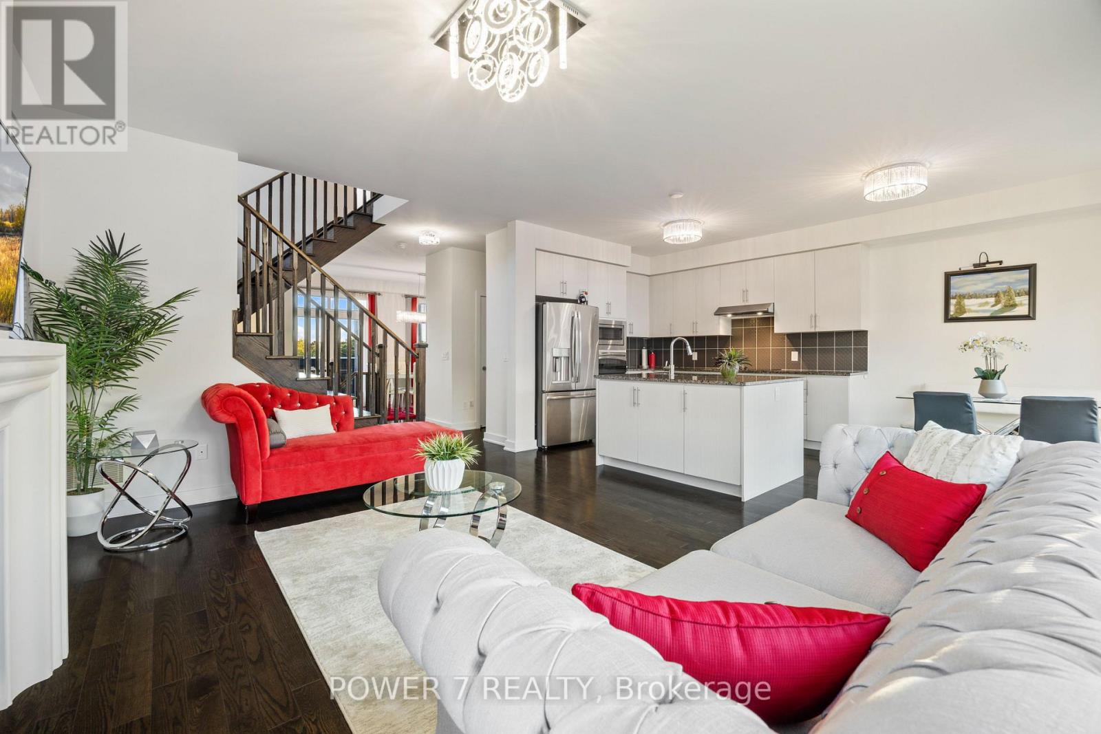 96 Anchusa Drive, Richmond Hill, Ontario  L4E 1C5 - Photo 9 - N12899422