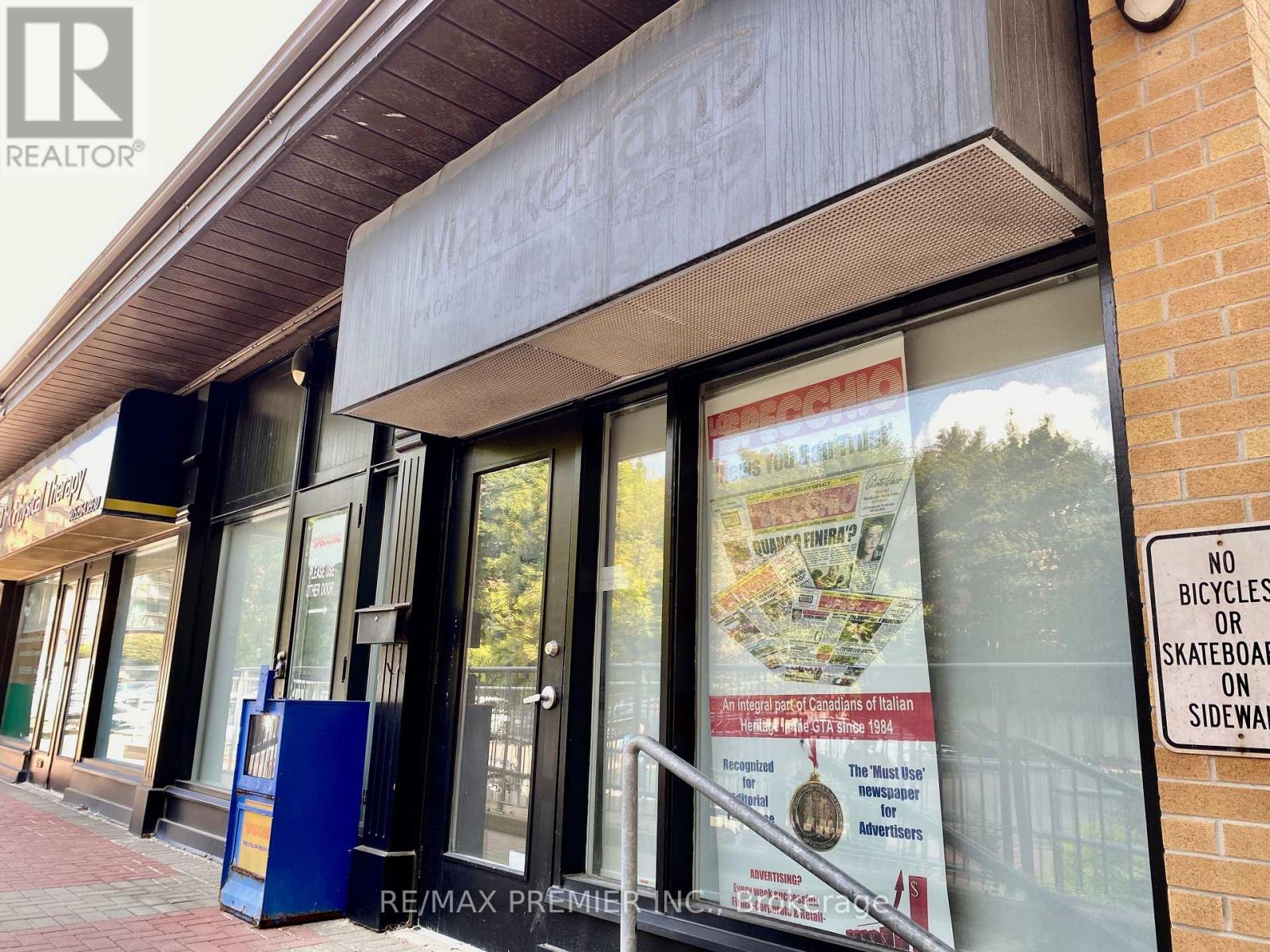 AU 8 & 9 - 140 WOODBRIDGE AVENUE, Vaughan, Ontario