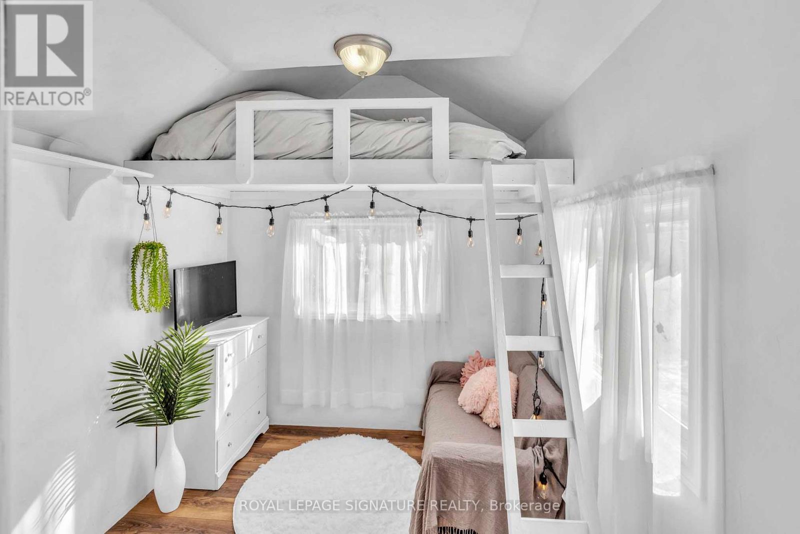 87 Elgin Street, Orillia, Ontario  L3V 1S3 - Photo 18 - S12899222