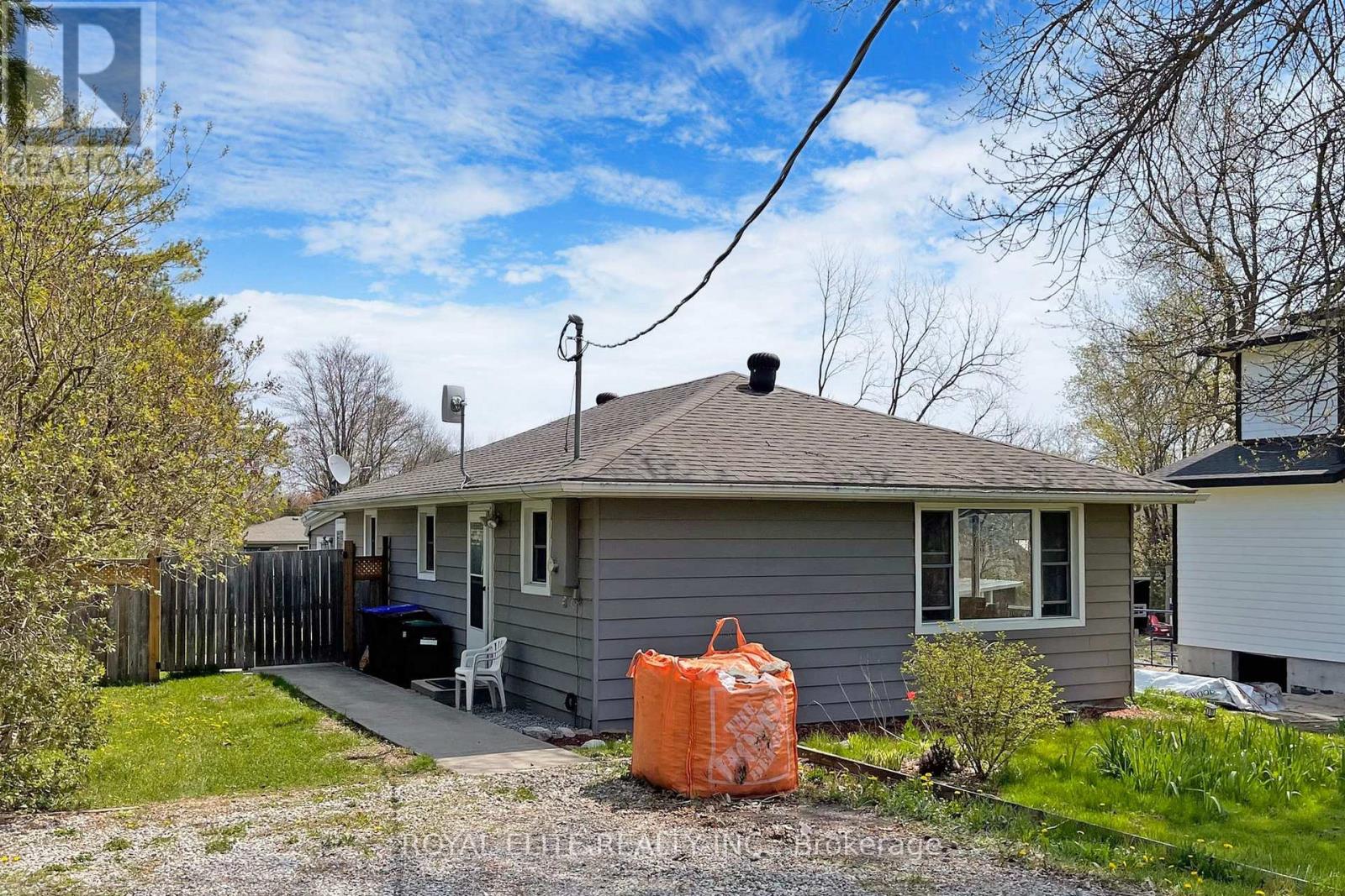 3965 Hilltop Road, Ramara, Ontario  L3V 6H7 - Photo 4 - S12899362