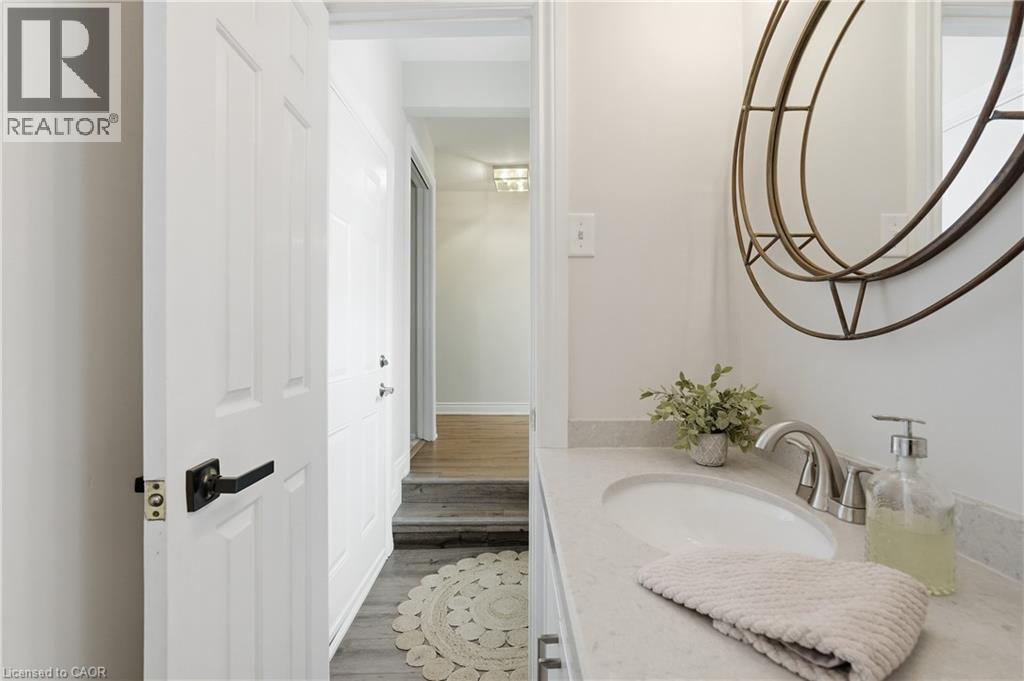 5054 Brady Avenue, Burlington, Ontario  L7L 3X6 - Photo 16 - 40813418