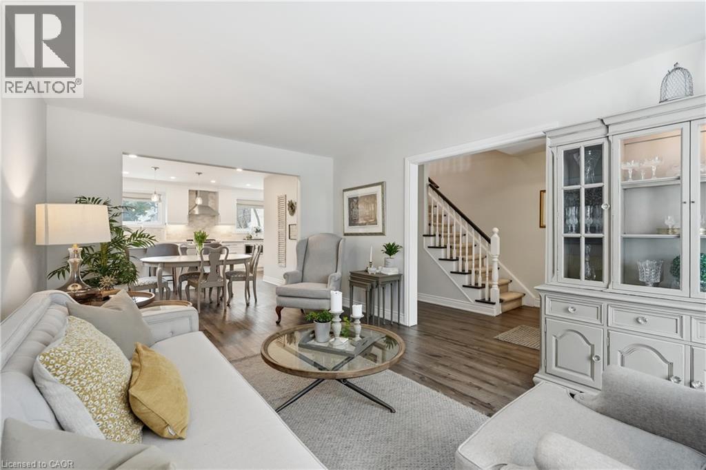 5054 Brady Avenue, Burlington, Ontario  L7L 3X6 - Photo 8 - 40813418