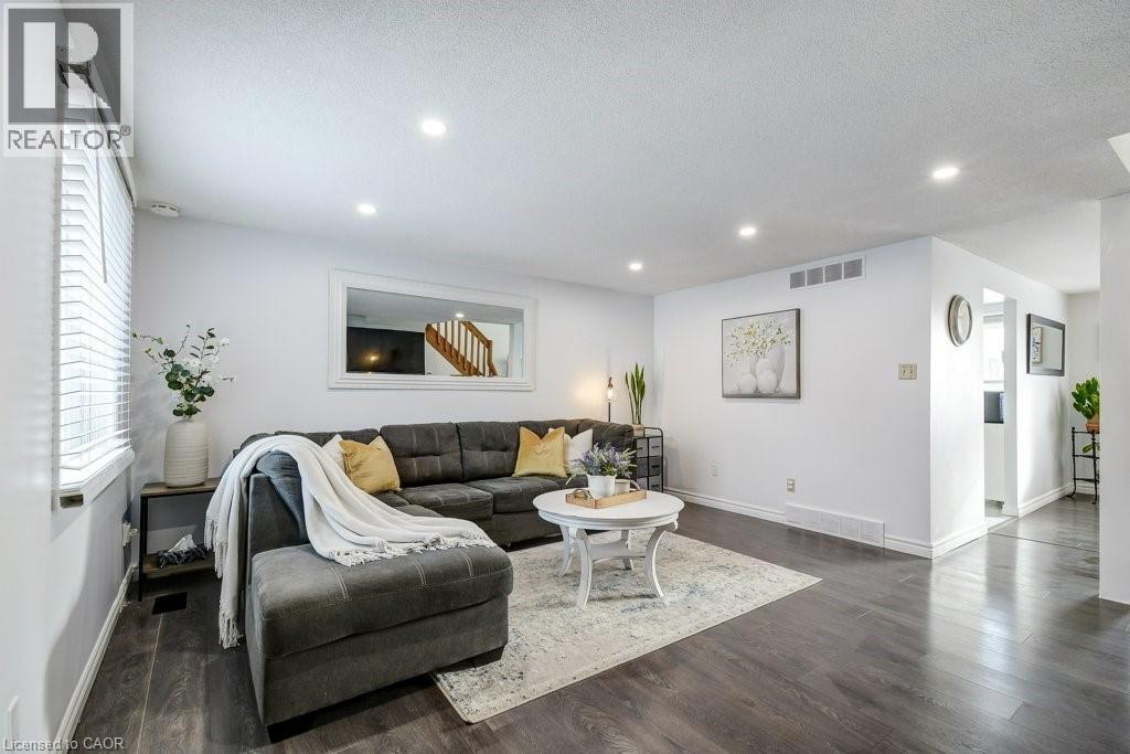 42 Frobisher Court, Cambridge, Ontario  N1R 6Z5 - Photo 4 - 40808241