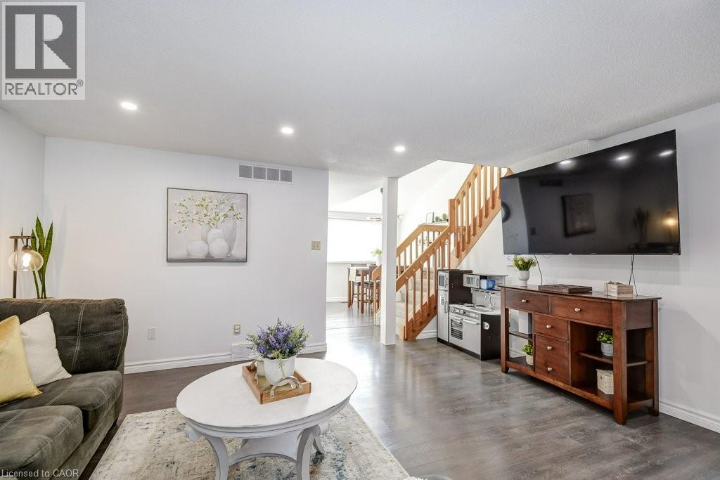 42 Frobisher Court, Cambridge, Ontario  N1R 6Z5 - Photo 8 - 40808241