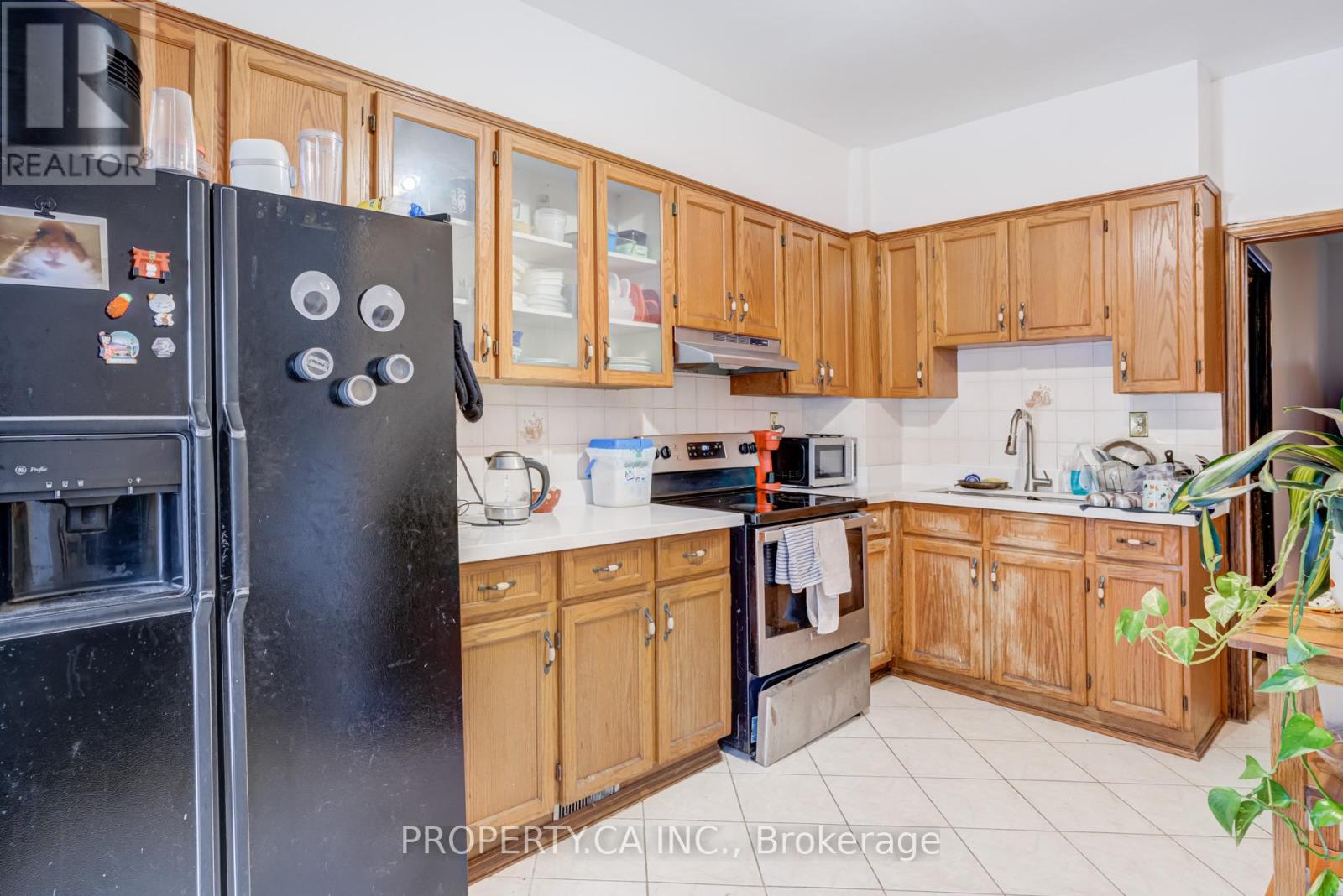 Main Rm 2 - 763 Dupont Street, Toronto (Dovercourt-Wallace Emerson-Junction), Ontario  M6G 1Z5 - Photo 8 - W12899218