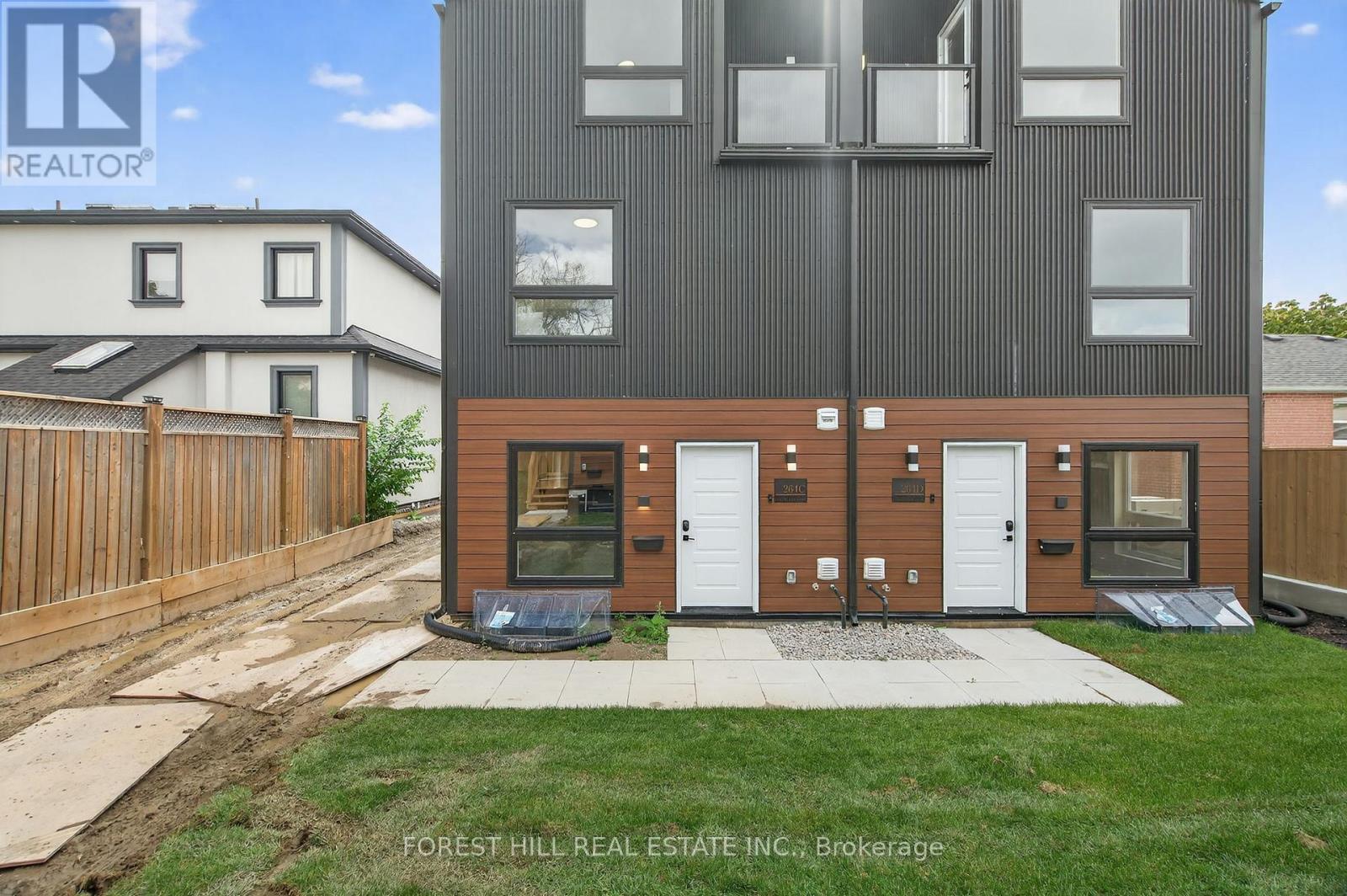 D - 52 Albright Avenue, Toronto (Alderwood), Ontario  M8W 1X2 - Photo 38 - W12899220