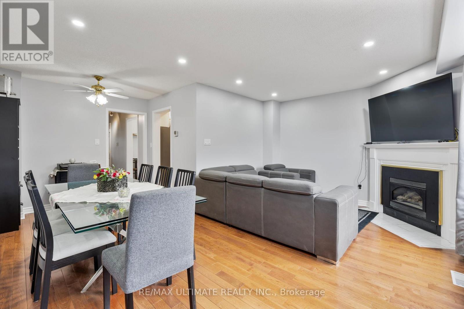 154 Toba Crescent, Brampton, Ontario  L6Z 4R9 - Photo 11 - W12899264