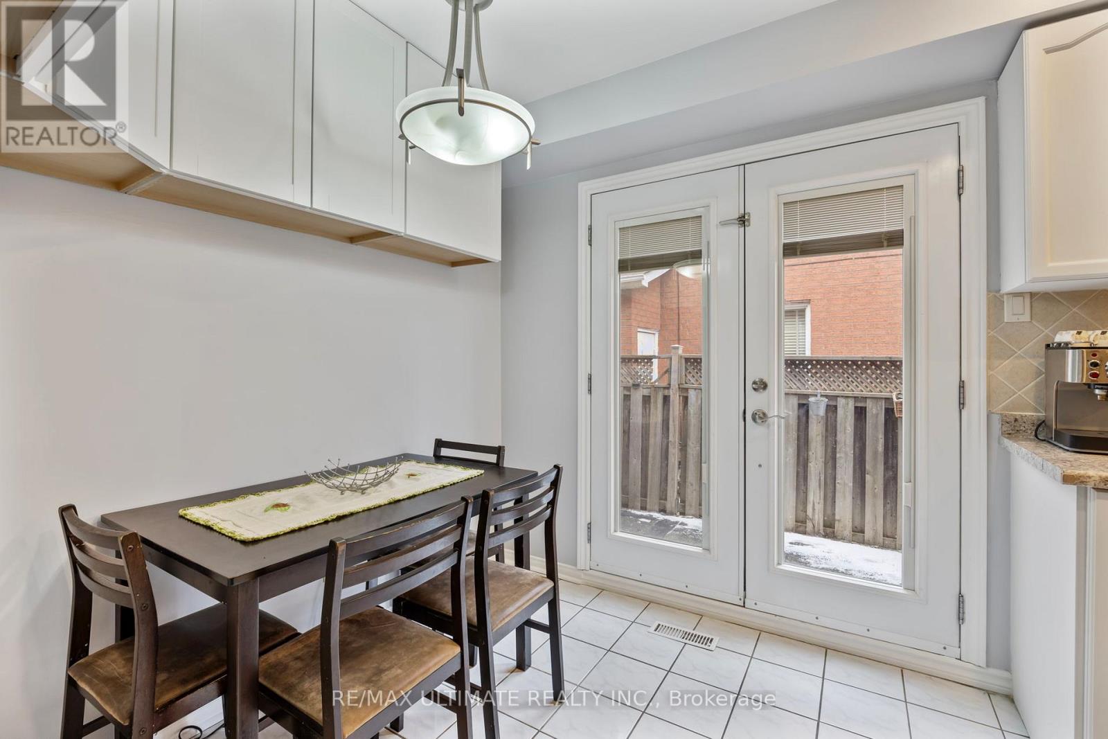 154 Toba Crescent, Brampton, Ontario  L6Z 4R9 - Photo 16 - W12899264