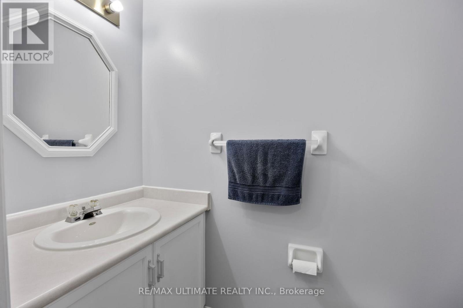 154 Toba Crescent, Brampton, Ontario  L6Z 4R9 - Photo 17 - W12899264