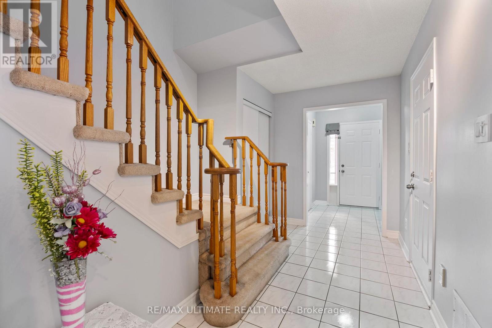 154 Toba Crescent, Brampton, Ontario  L6Z 4R9 - Photo 6 - W12899264