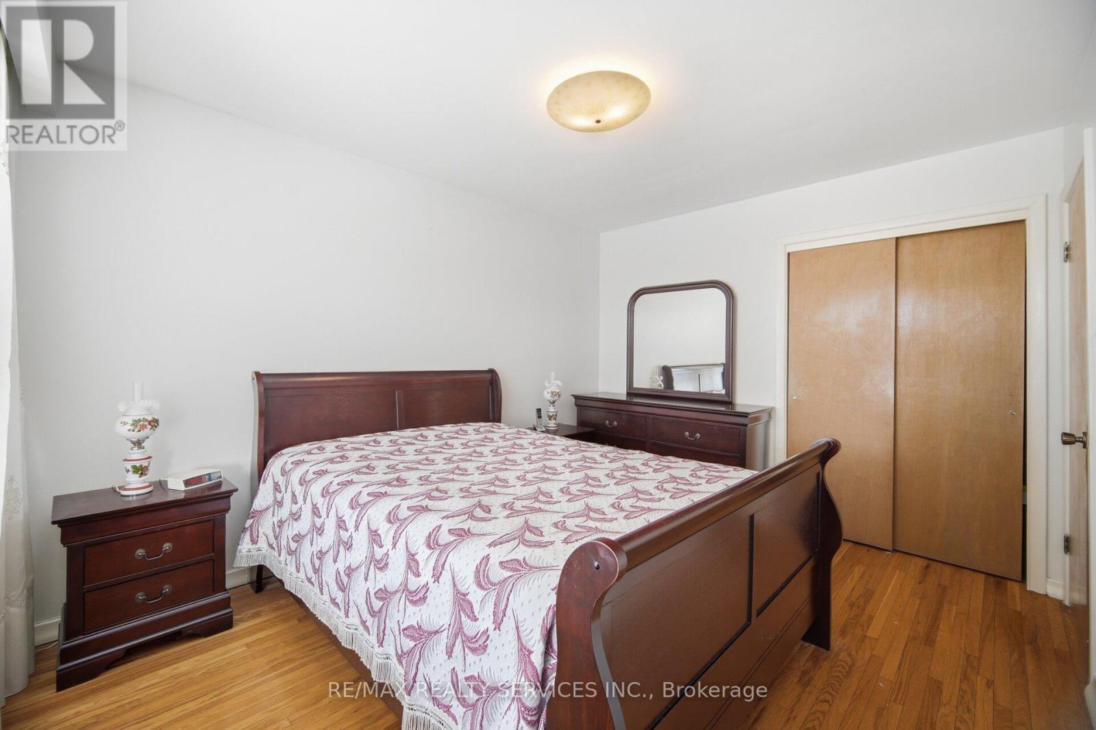 183 Vodden Street E, Brampton (Brampton North), Ontario  L6V 1M9 - Photo 19 - W12899270