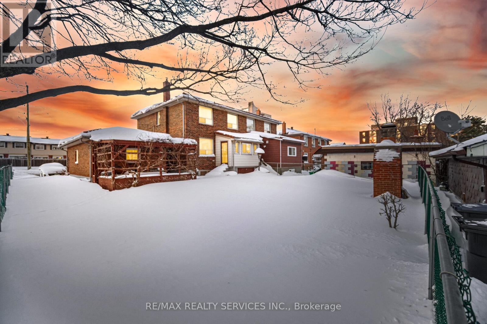 183 Vodden Street E, Brampton (Brampton North), Ontario  L6V 1M9 - Photo 34 - W12899270