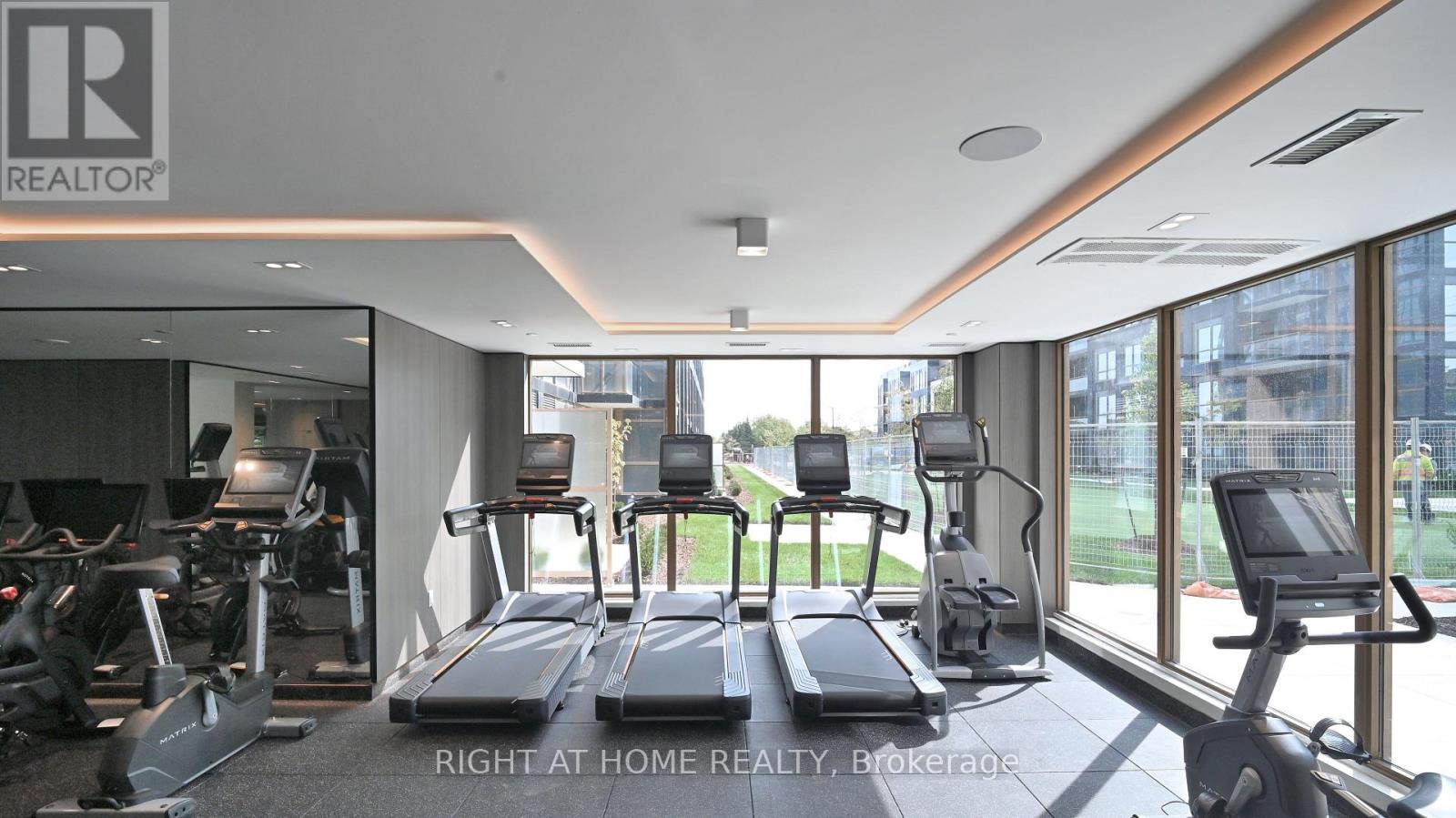 402 - 2343 Khalsa Gate, Oakville, Ontario  L6M 5R6 - Photo 18 - W12899278