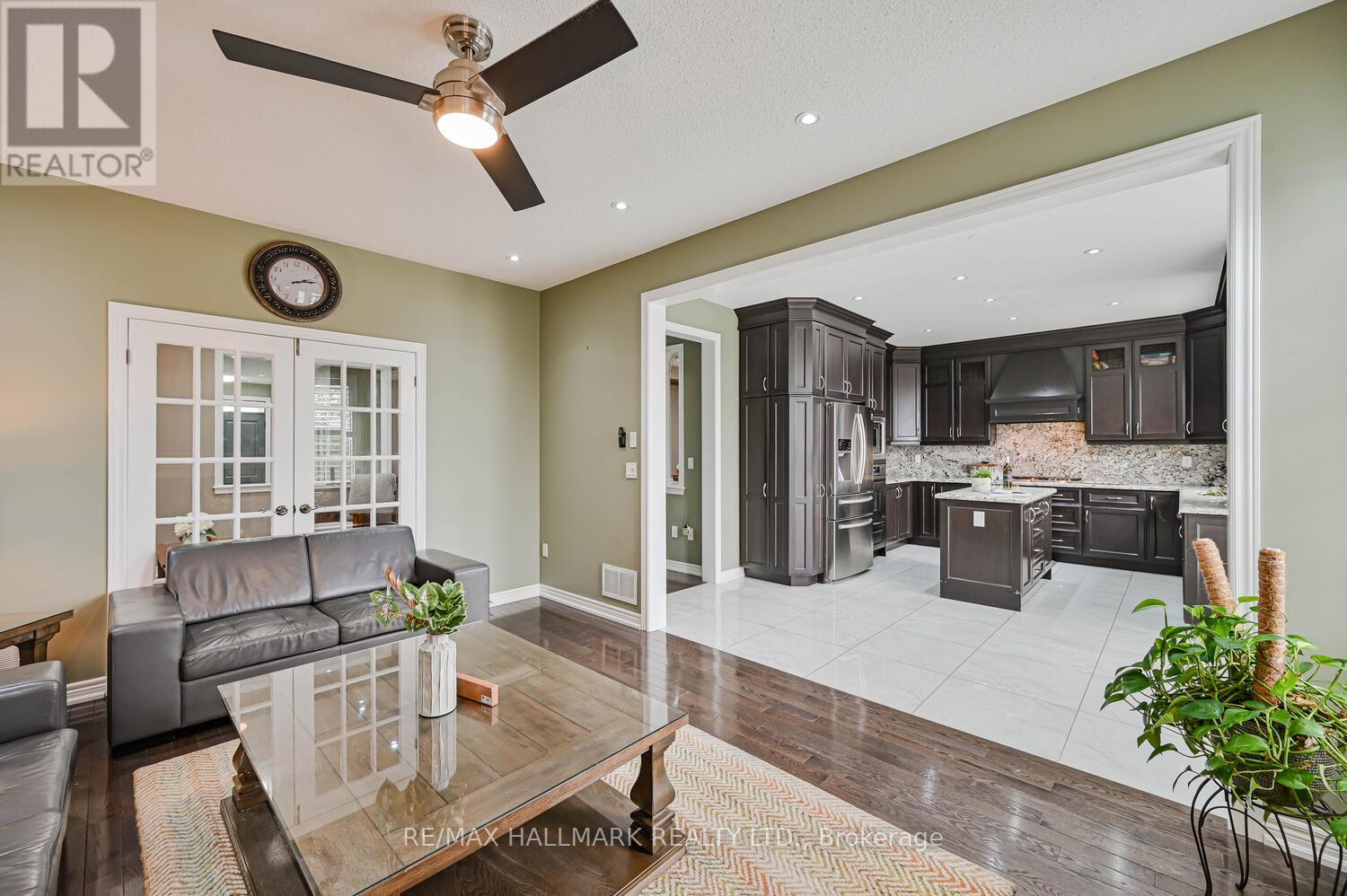 46 Lisson Crescent, Brampton (Credit Valley), Ontario  L6X 0Y9 - Photo 19 - W12899280