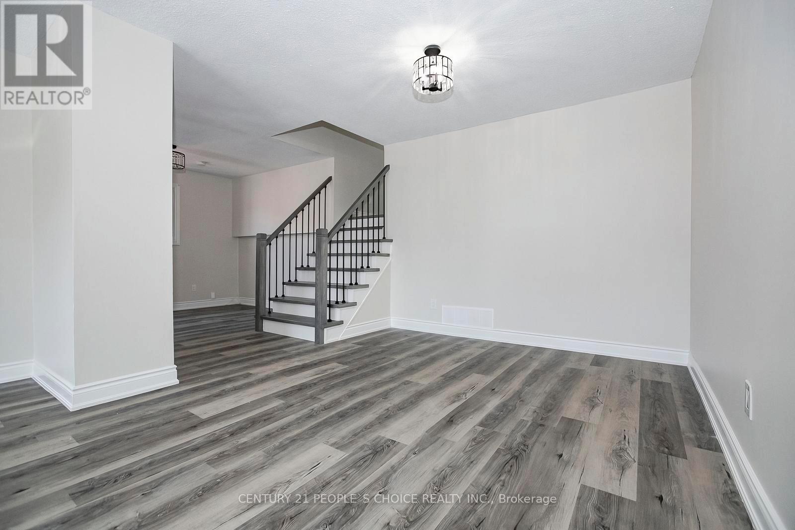 106 Winterfold Drive, Brampton (Madoc), Ontario  L6V 3T3 - Photo 12 - W12899314