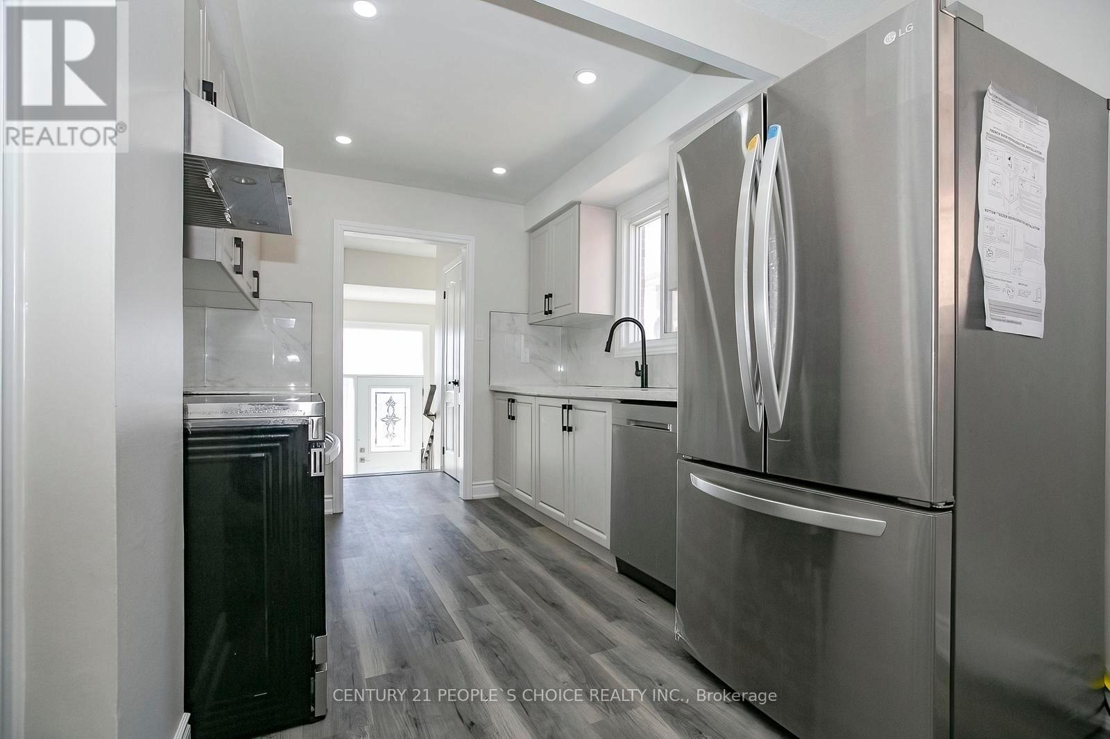 106 Winterfold Drive, Brampton (Madoc), Ontario  L6V 3T3 - Photo 15 - W12899314