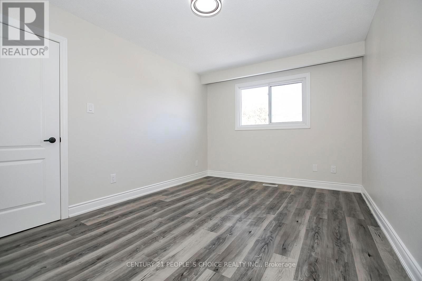 106 Winterfold Drive, Brampton (Madoc), Ontario  L6V 3T3 - Photo 23 - W12899314