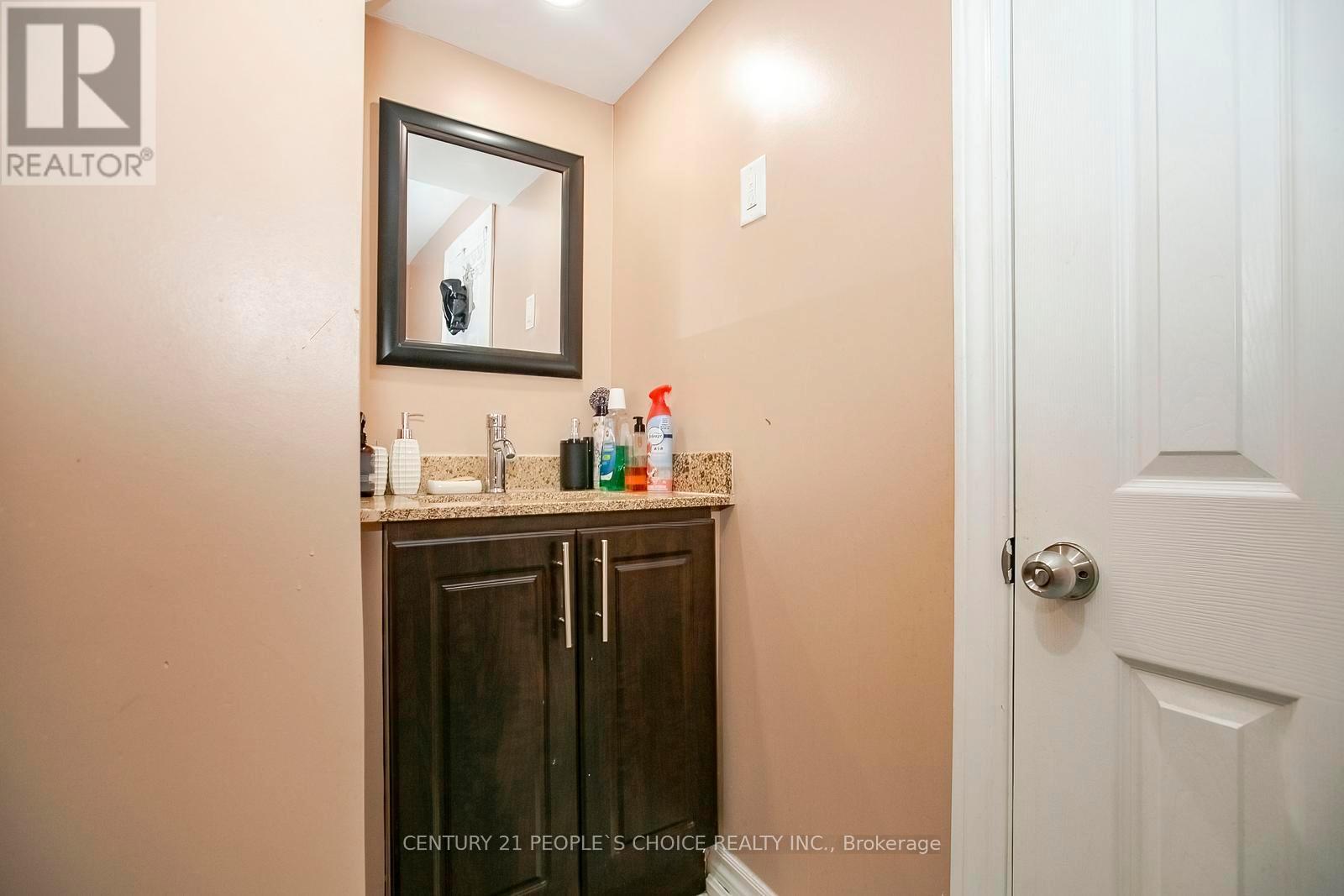 106 Winterfold Drive, Brampton (Madoc), Ontario  L6V 3T3 - Photo 39 - W12899314