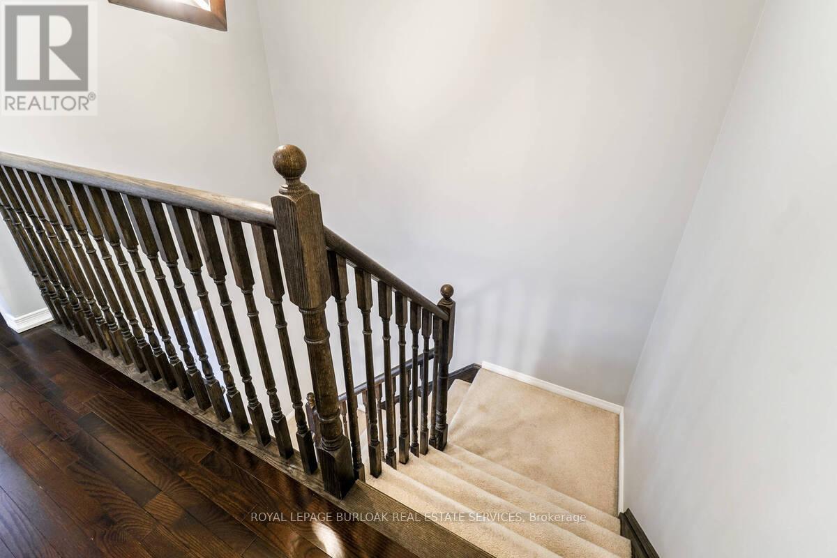 24 Larson Peak Road, Caledon, Ontario  L7C 3P5 - Photo 12 - W12899322