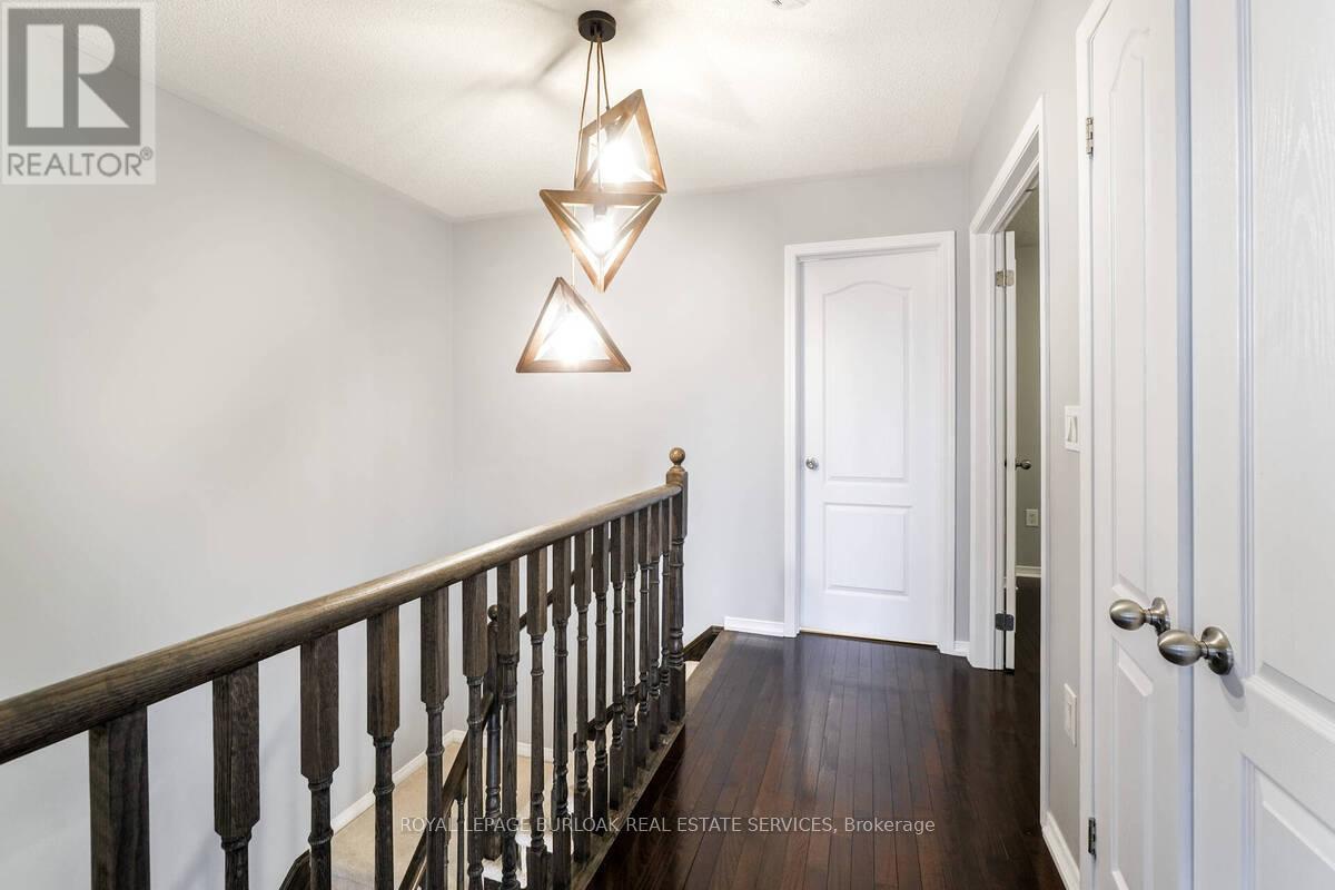 24 Larson Peak Road, Caledon, Ontario  L7C 3P5 - Photo 14 - W12899322