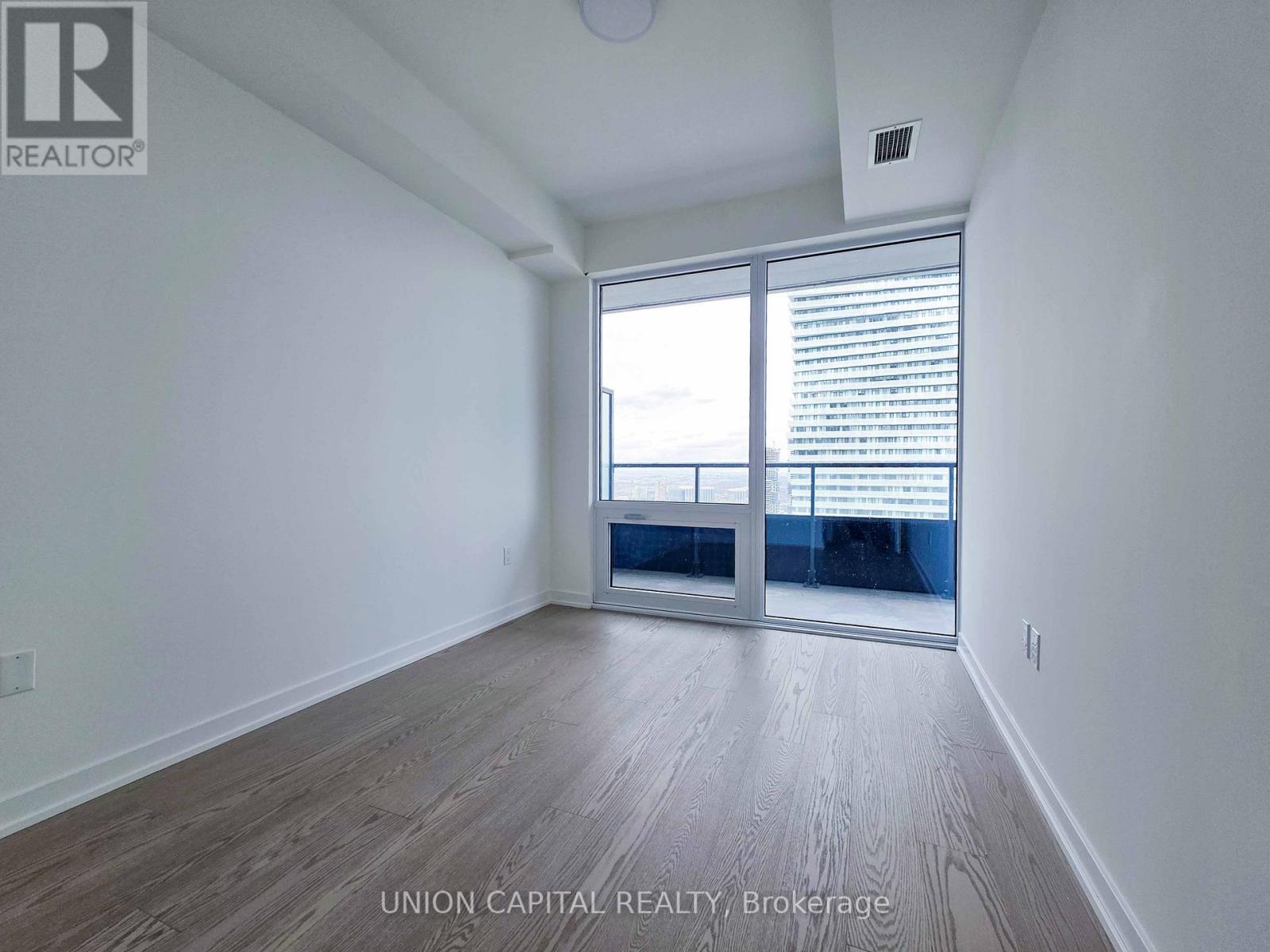 3607 - 448 Burnhamthorpe Road W, Mississauga, Ontario  L5B 4M6 - Photo 6 - W12899392