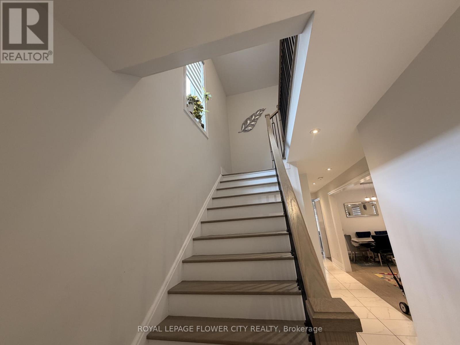 7 Overstone Road, Halton Hills (Georgetown), Ontario  L7G 0N5 - Photo 21 - W12899396