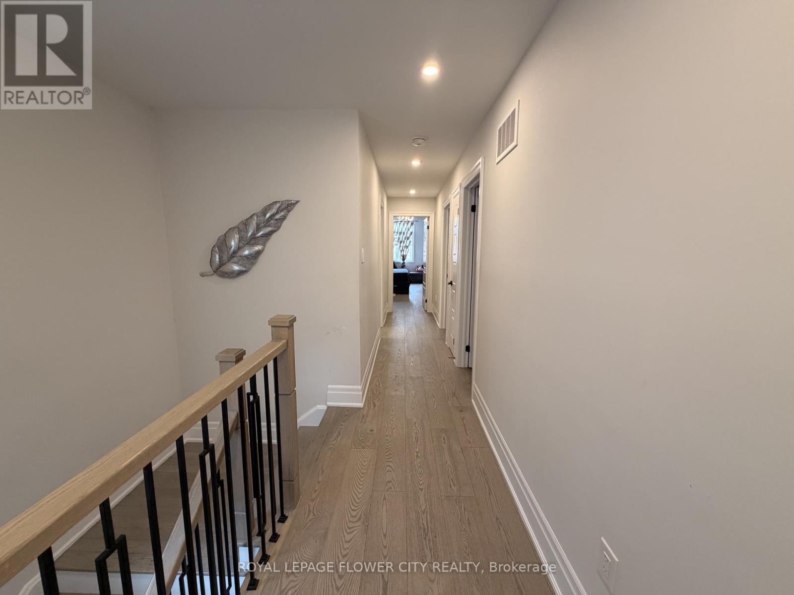 7 Overstone Road, Halton Hills (Georgetown), Ontario  L7G 0N5 - Photo 22 - W12899396