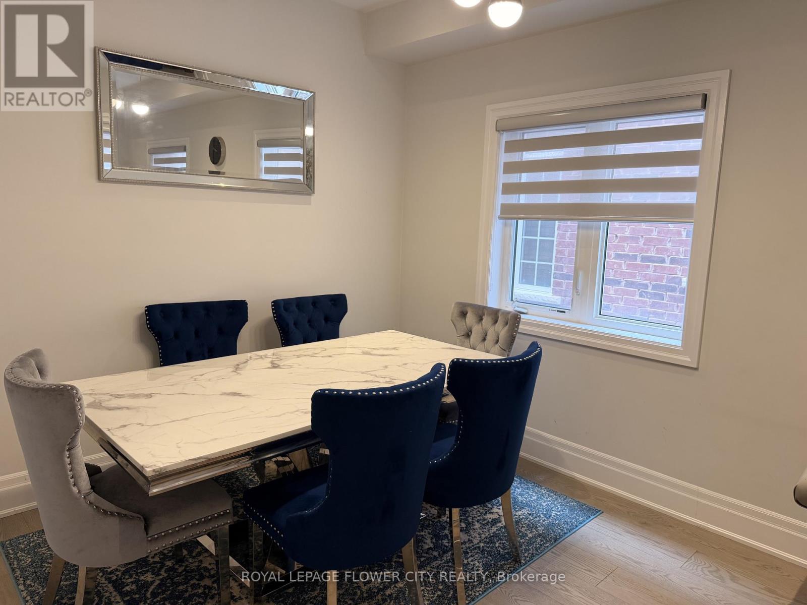 7 Overstone Road, Halton Hills (Georgetown), Ontario  L7G 0N5 - Photo 5 - W12899396