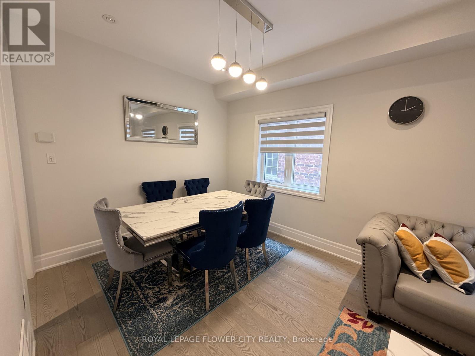 7 Overstone Road, Halton Hills (Georgetown), Ontario  L7G 0N5 - Photo 6 - W12899396