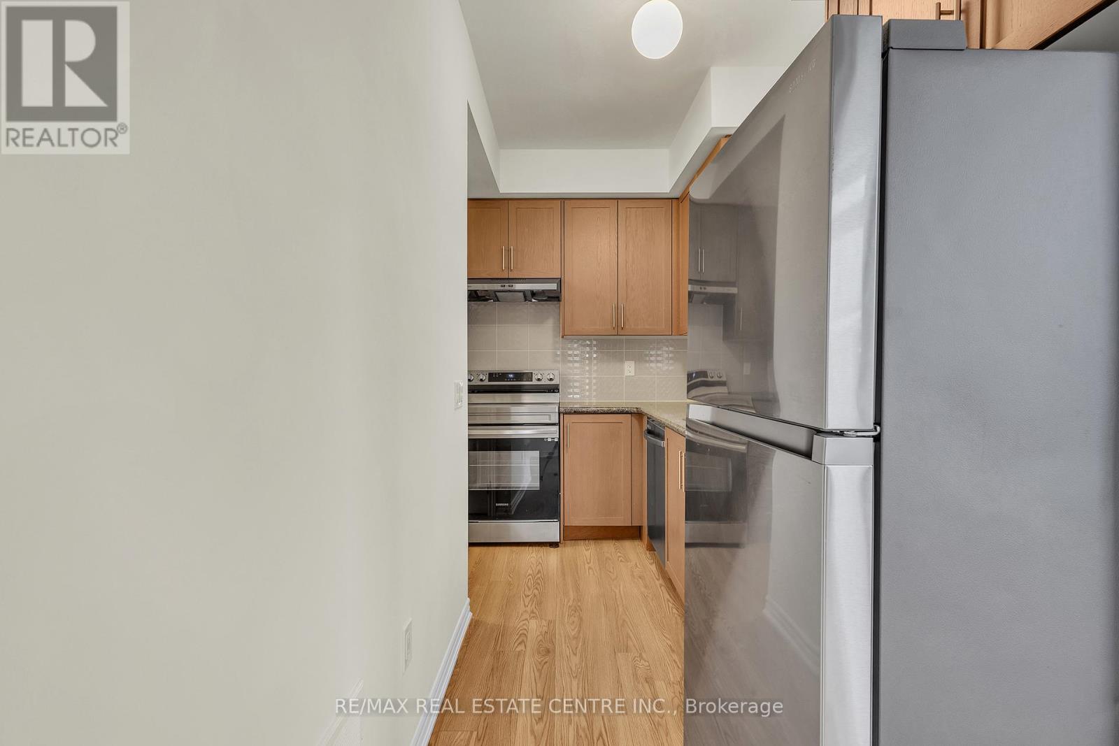 312 (G32) - 10 Halliford Place, Brampton (Goreway Drive Corridor), Ontario  L6P 0N5 - Photo 13 - W12899430