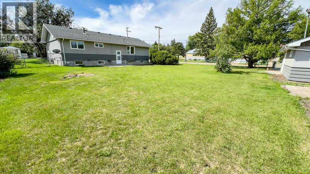 5036 51 Avenue, Irma, Alberta  T0B 2H0 - Photo 33 - A2250012