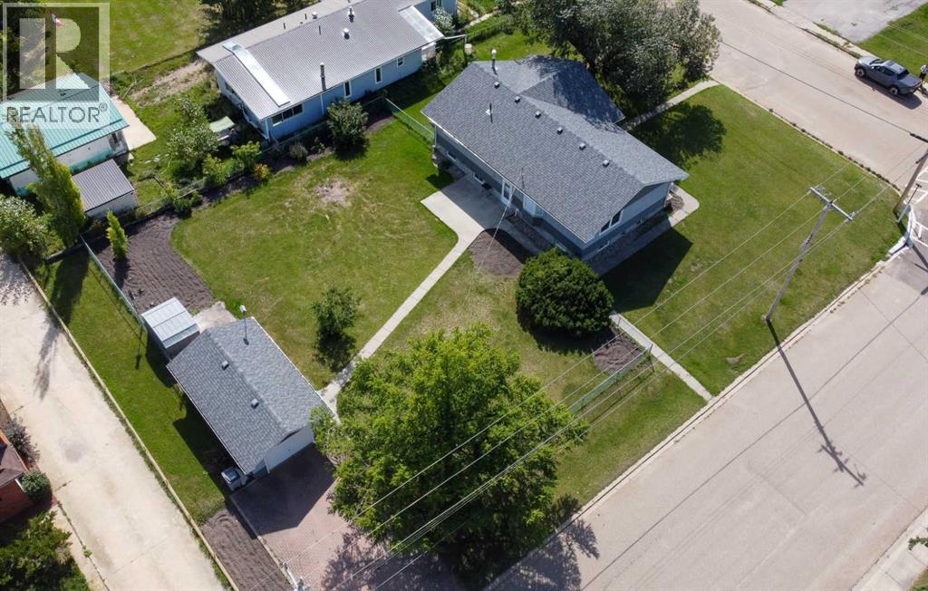 5036 51 Avenue, Irma, Alberta  T0B 2H0 - Photo 4 - A2250012