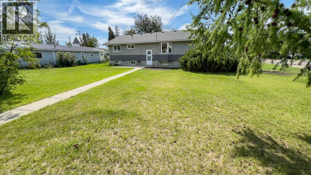 5036 51 Avenue, Irma, Alberta  T0B 2H0 - Photo 34 - A2250012